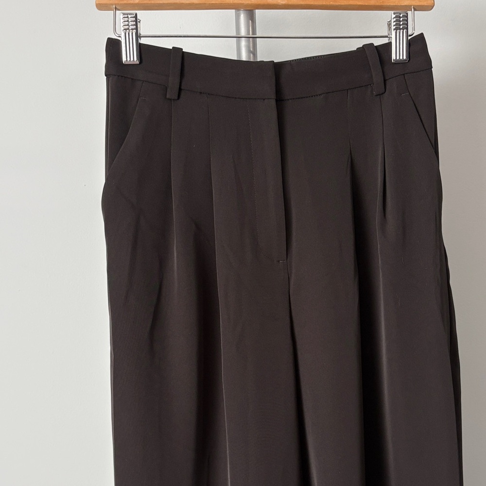H&M Pleated Front Dress Pant